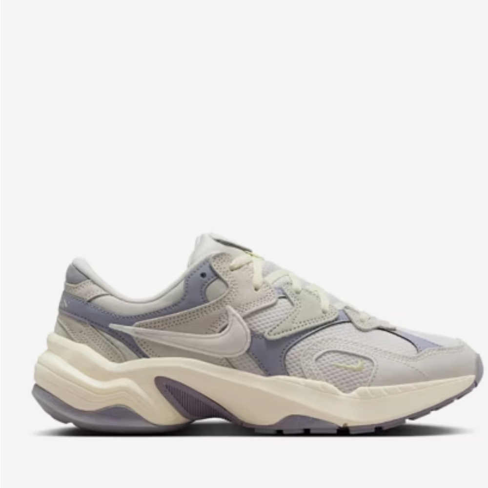 Nike Women's AL8 size 9.5